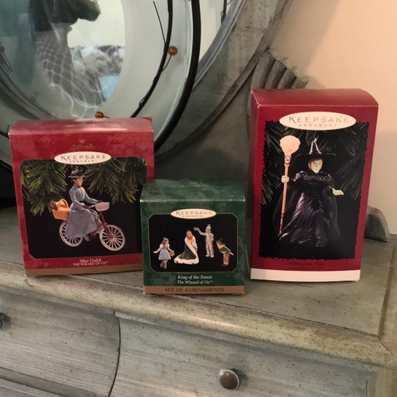 Hallmark Holiday Wizard Of Oz Christmas Ornaments New In Box